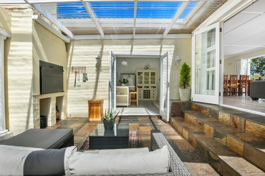 3 Bedroom Property for Sale in Costa Sarda Western Cape